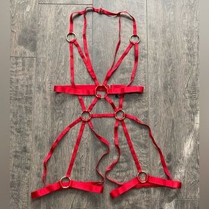Red Body cage